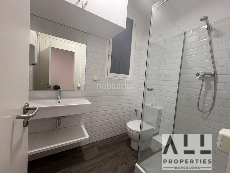 Foto 21ce1de3-f134-442e-ae63-60a0727c18b1. Lloguer oficina amb calefacció a Dreta de l´Eixample Barcelona