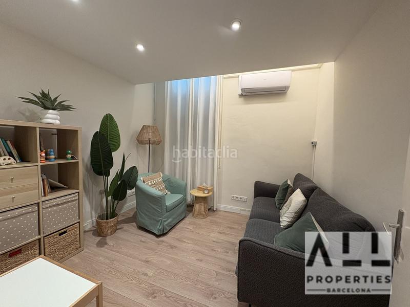 Foto ae48f00c-560a-452a-b868-13e0073f48b7. Location bureau avec chauffage dans Dreta de l´Eixample Barcelona