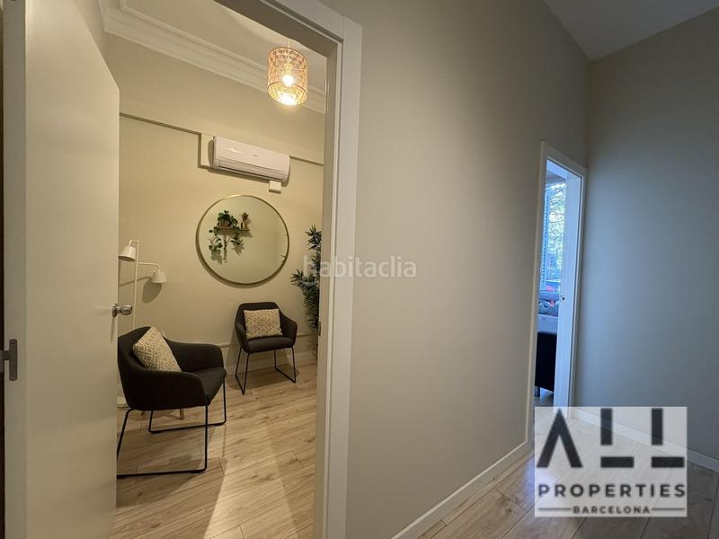 Foto 7d0f9f8b-ca2d-4294-8d1c-30a49ee2047a. Rent office space with heating in Dreta de l´Eixample Barcelona