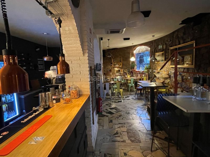 Foto bf7cd349-57d8-4557-8943-37dbe636ed5b. Traspaso local comercial restaurante esquinero en El Clot en Barcelona