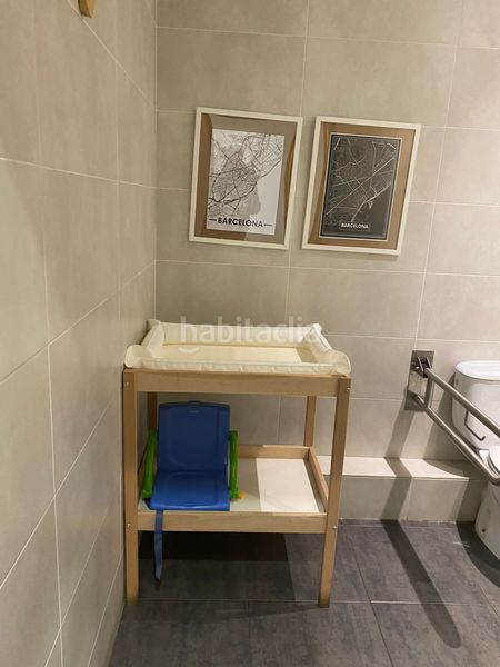 Foto 7e4e74fd-bbfc-4556-9f20-20ca1256739f. Traspaso local comercial bar con restauración menor y terraza en les corts en Barcelona