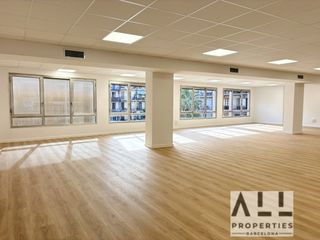 Rent Office space  Aragó