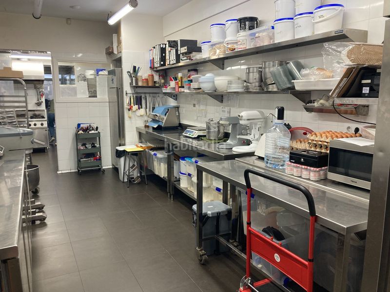 Foto b2fdfc04-2d3e-49e7-b395-2c324e2d1744. Traspaso local comercial obrador con punto de venta en gracia en Barcelona