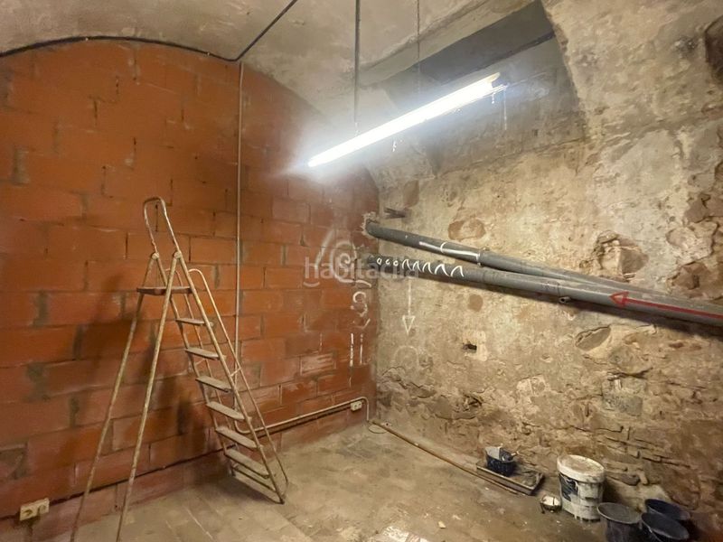 Foto 3bde1de5-5aa0-4df5-9bcd-e1ba6413152f. Traspaso local comercial take away en el Raval en Barcelona