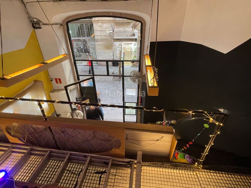 Foto 4aa8b333-6982-44dd-9928-b3ce22950817. Traspaso local comercial take away en el Raval en Barcelona