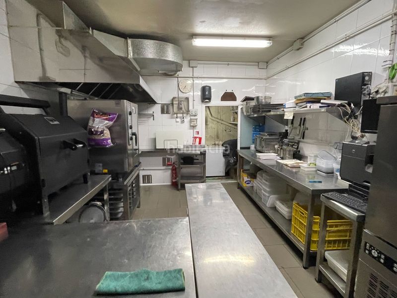 Foto 24ab5e0f-b2c3-46a8-ba30-20647be624bb. Traspaso local comercial obrador de pasteleria con punto de venta en el borne en Barcelona