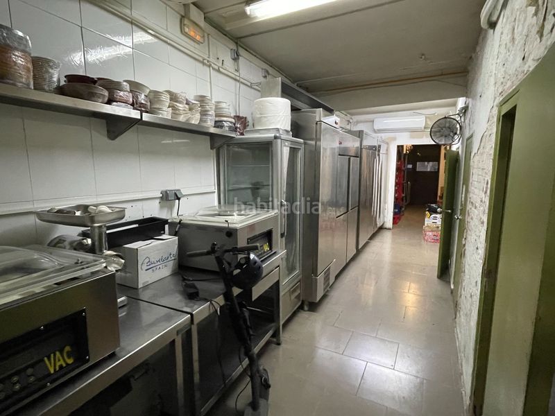 Foto cede962d-0144-45f6-989c-99f6bdfabca7. Traspaso local comercial obrador de pasteleria con punto de venta en el borne en Barcelona