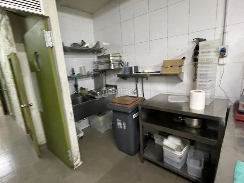 Foto ee75eb9e-aa23-4c56-9011-aa675bf59111. Traspaso local comercial obrador de pasteleria con punto de venta en el borne en Barcelona
