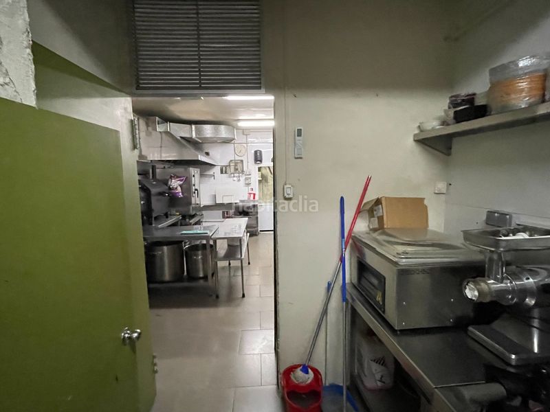 Foto eeba5092-5c4e-4b09-94df-8528cec86f6f. Traspaso local comercial obrador de pasteleria con punto de venta en el borne en Barcelona