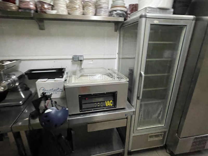 Foto f6baac69-f7d8-44f8-a6c6-43841cf006ed. Traspaso local comercial obrador de pasteleria con punto de venta en el borne en Barcelona