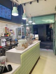 Traspàs Local Comercial a Raval. Bar cafetería en calle principal peatonal raval alto
