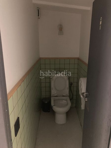 Foto 4891f15c-043b-4b47-b70b-3a39734aebc4. Traspaso local comercial bar cafetería en calle principal peatonal Raval alto en Barcelona