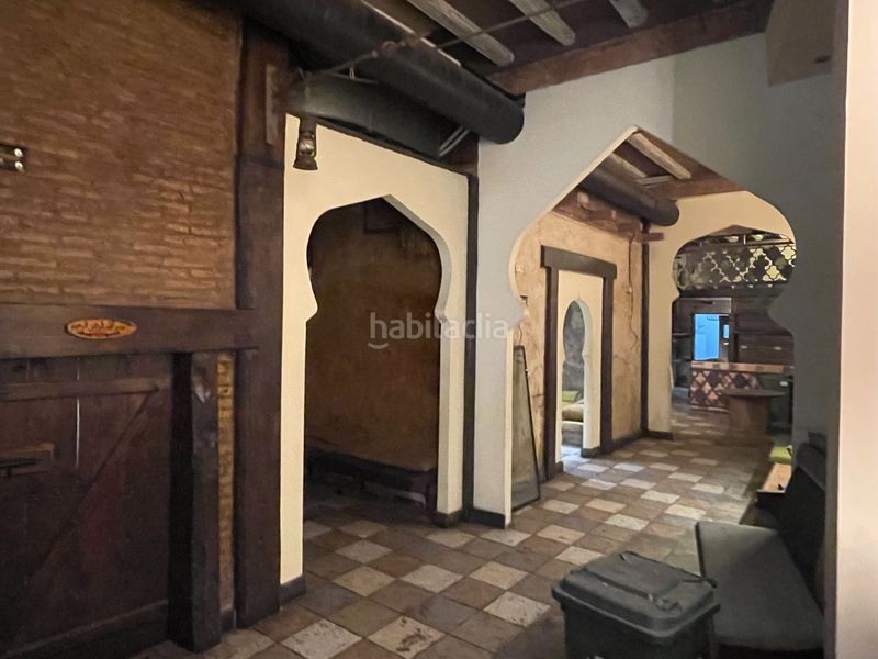 Foto 5848a85a-9c92-4b1d-8481-aeee1bd93692. Traspaso local comercial en carrer de josep anselm clavé se traspasa a reformarbarrio gótico zona ramblascolón en Barcelona
