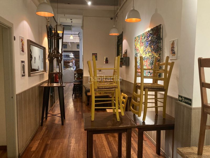 Foto fa780ce8-a517-4c3b-9a18-5ea9b2682bb4. Traspaso local comercial bar cafetería emblemática en esquina chaflán de eixample dreta en Barcelona