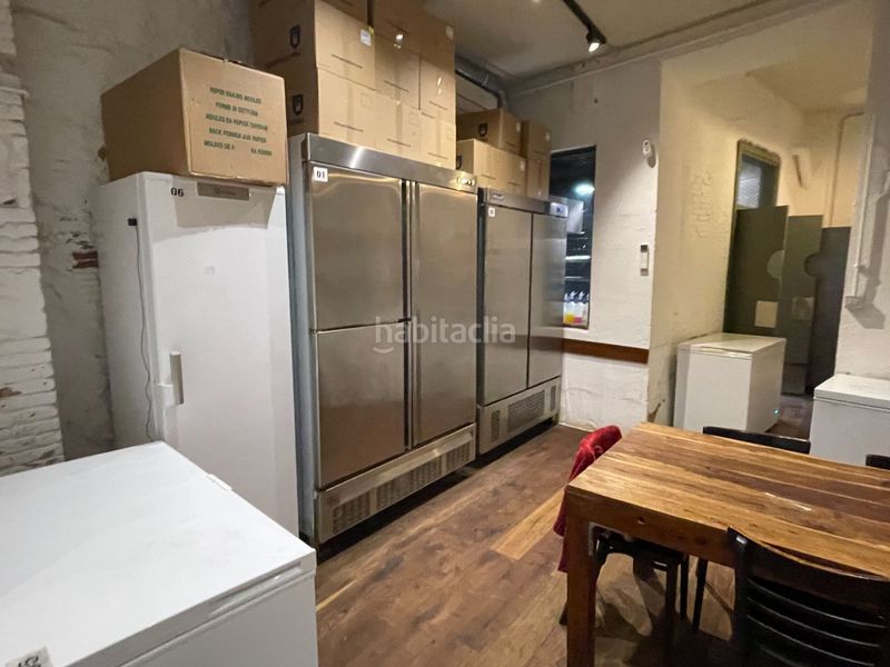 Foto 243fc0be-6b1c-484e-919d-d6f365b25c2a. Traspaso local comercial obrador cocina industrial en el gótico en Barcelona