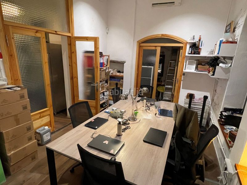 Foto c5c0860d-cc8d-435e-a75c-0e1a2890cd28. Traspaso local comercial obrador cocina industrial en el gótico en Barcelona