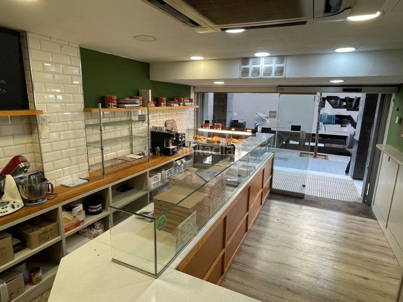 Foto f50c4b17-0769-48d6-8627-c7fc3c3778d8. Traspaso local comercial panaderia en calle principal de la salutgracia en Barcelona