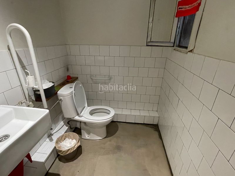 Foto 70c8b53a-7390-436c-8be0-8c7d7dcc2762. Traspaso local comercial restaurante con cocina vista en Sant Antoni en Barcelona