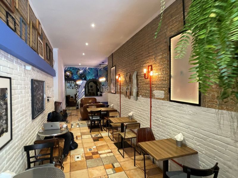 Foto 4f91e339-743c-4910-a713-304e99e90793. Traspaso local comercial restaurante sin cocina con terraza en poble nou en Barcelona