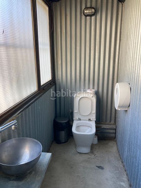 Foto 0856854a-3982-42a2-bdf9-66b32326ba98. Traspaso local comercial c3 mixta pequeño 26m2 con cocina vista en Barceloneta en Barcelona