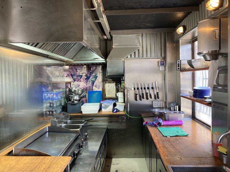 Foto 9f571ea3-861b-428f-95c6-40d6280d086d. Traspaso local comercial c3 mixta pequeño 26m2 con cocina vista en Barceloneta en Barcelona