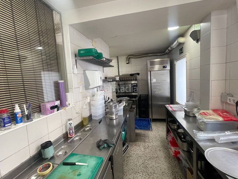 Foto 9c9be3e7-19dd-4a1e-b73a-0b215f7bef87. Traspaso local comercial take away en la Barceloneta calle peatonal en Barcelona