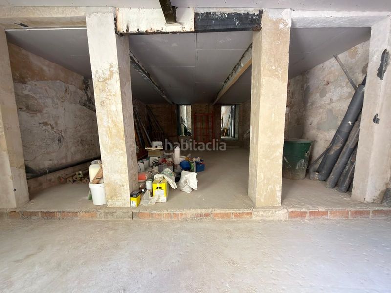 Foto 048fb0b8-3aaf-4adc-b695-b9ff36856c13. Alquiler local comercial a reformar. sin traspaso c2 en poble sec en Barcelona