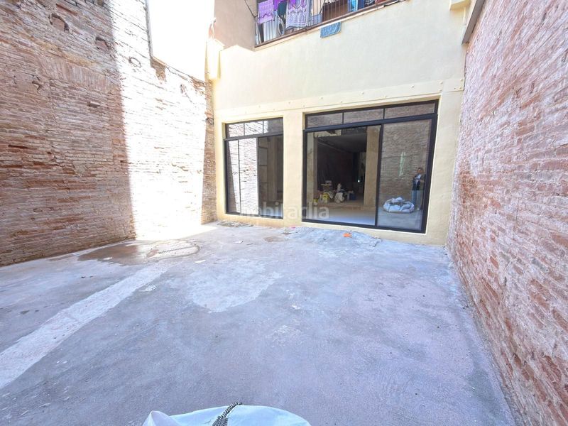 Foto cfe73bf1-1948-42f1-b79d-1d3bf70d4613. Alquiler local comercial a reformar. sin traspaso c2 en poble sec en Barcelona