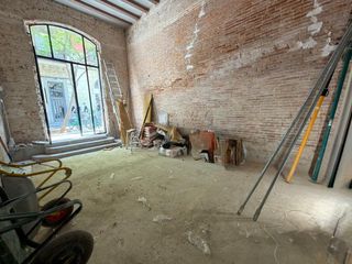 Lloguer Local Comercial a El Poble Sec - Parc de Montjuïc. A reformar. sin traspaso c2 en poble sec