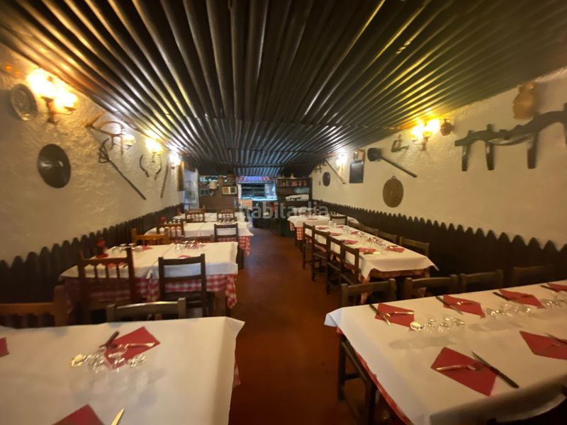 Foto 22e7d68b-c91f-4ec6-905b-06cb10f80527. Traspaso local comercial restaurante en gracia 70 pax dos salidas humo una para carbonleña en Barcelona