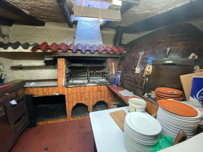 Foto fc7902d4-f233-4313-a65d-e4987459b6f2. Traspaso local comercial restaurante en gracia 70 pax dos salidas humo una para carbonleña en Barcelona
