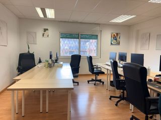 Büro in paris