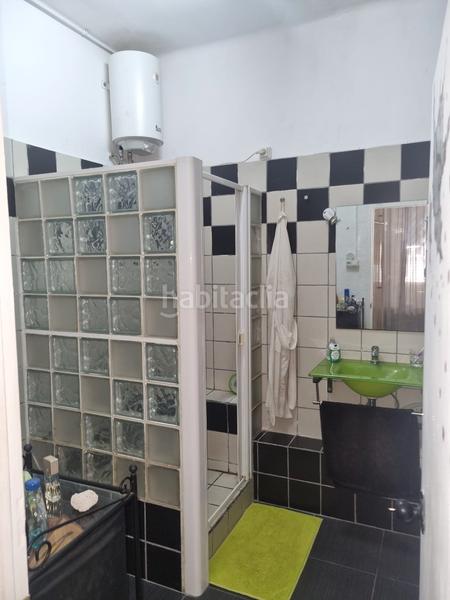 Foto 2348d437-f917-4be1-8c5e-72409b27ac6b. Local commercial dans Singuerlín Santa Coloma de Gramenet