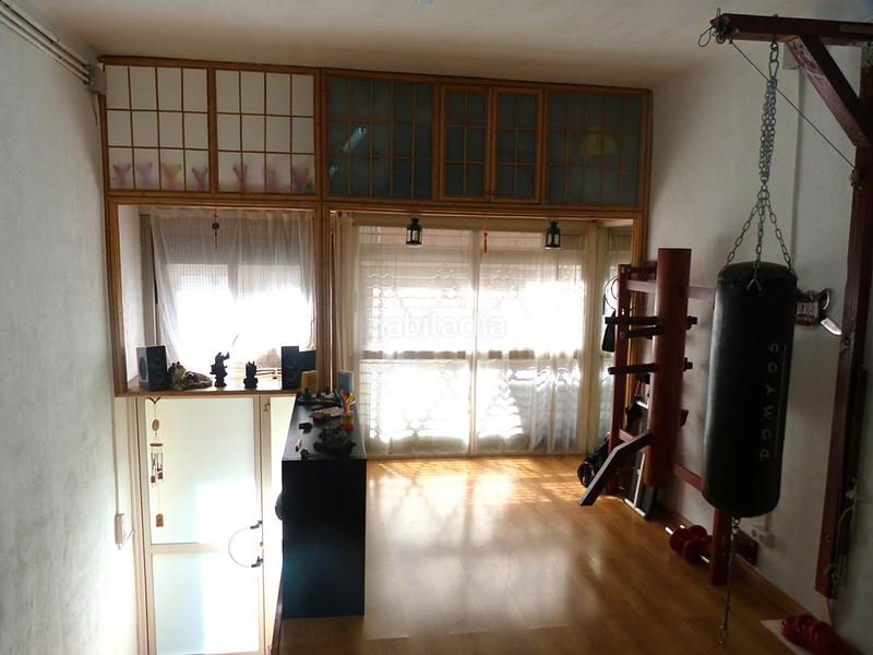 Foto 3dfdc17d-5a80-4b88-a30d-93e5981b1c79. Local commercial dans Singuerlín Santa Coloma de Gramenet