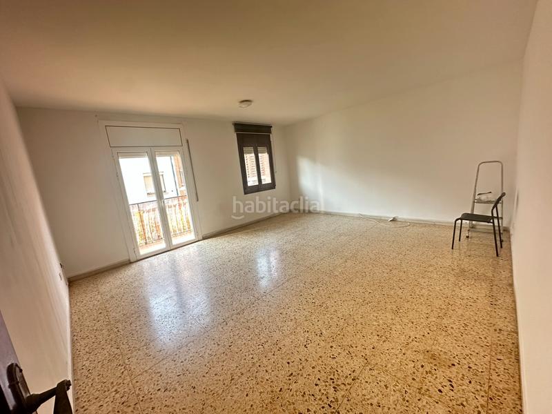 Foto 078ce617-6043-41b7-baae-2ff3c6b37af6. Flat in Singuerlín Santa Coloma de Gramenet