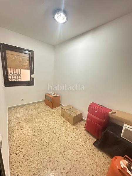 Foto b51ada20-8074-45cf-92e6-86f471864a3f. Flat in Singuerlín Santa Coloma de Gramenet