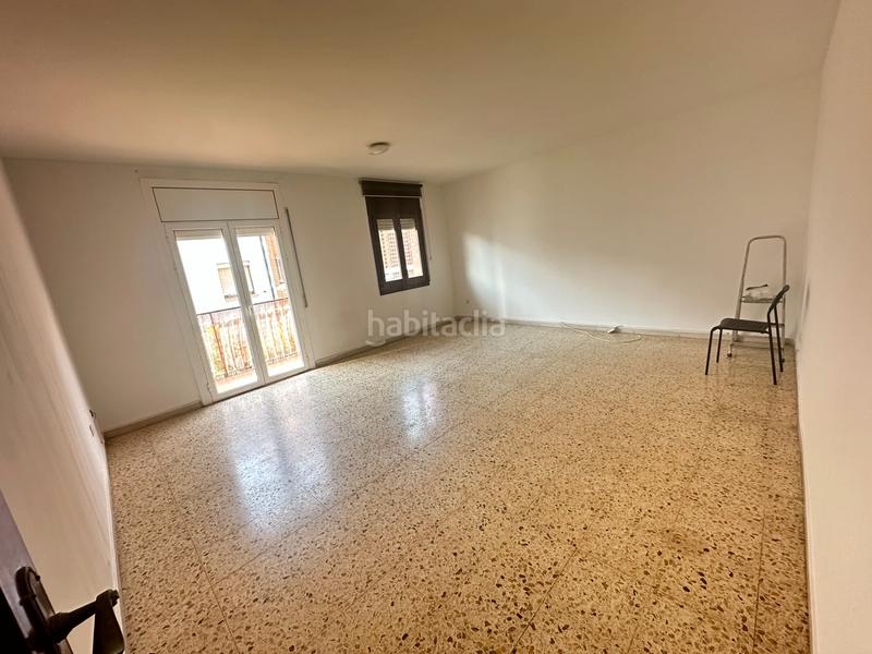Foto d1b8a473-e47b-421e-8ae9-6adb01d0705a. Flat in Singuerlín Santa Coloma de Gramenet