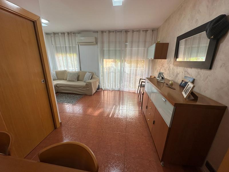 Foto 80a2b604-cc17-4d9b-81cf-5f1d61d2eb84. Appartement dans Singuerlín Santa Coloma de Gramenet