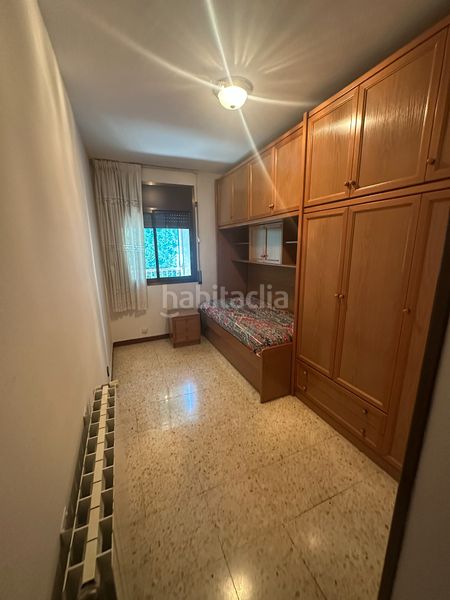 Foto 32368471-6801-485d-93bc-98d12a288a74. Piso pisazo en Singuerlín en Singuerlín Santa Coloma de Gramenet