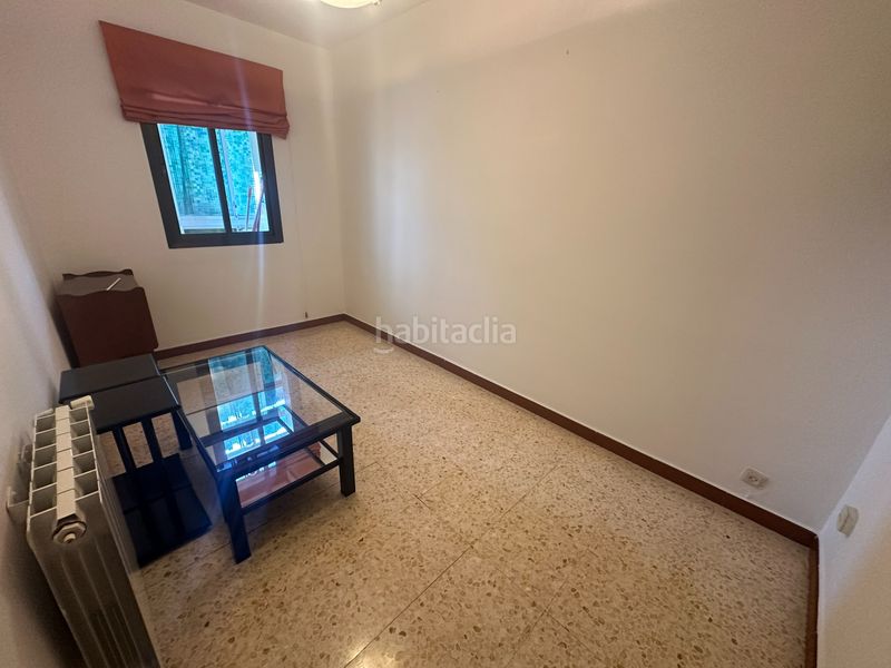Foto c994ab72-75b5-425d-8e78-9d03b0bd0762. Piso pisazo en Singuerlín en Singuerlín Santa Coloma de Gramenet