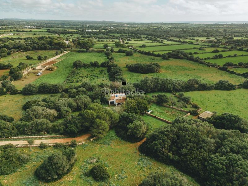 Foto 7f66e6d2-64b1-46fc-8b21-f9bb34c4111f. Masia amb aparcament piscina a Cala d´En Bosch-Serpentona Ciutadella de Menorca