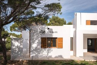 Chalet dans Cala Morell. Propiedad a estrenar en cala morell