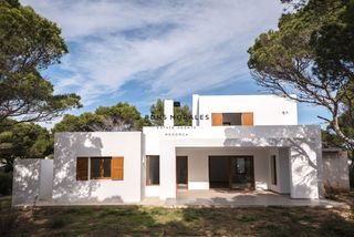 Chalet in Cala Morell. Propiedad a estrenar en cala morell