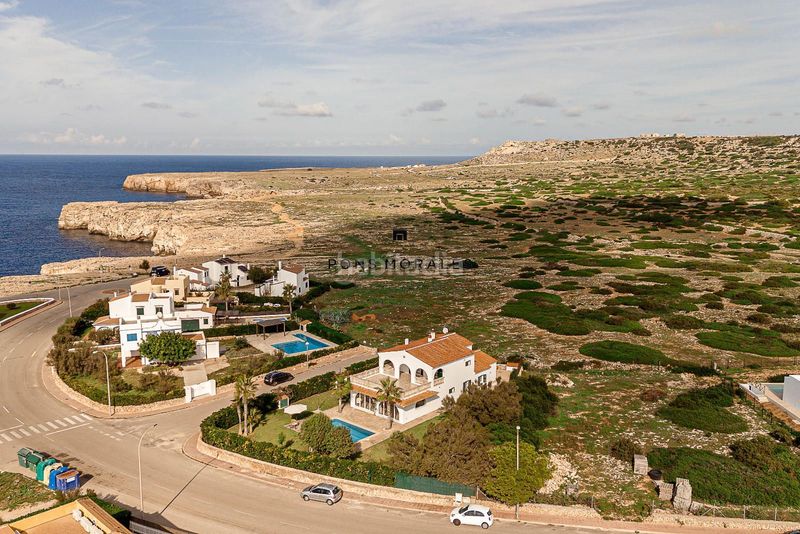 Foto 756b6201-3d1e-44a9-abed-c6f7a7f4f314. Xalet amb calefacció aparcament piscina a Cala en Blanes Ciutadella de Menorca