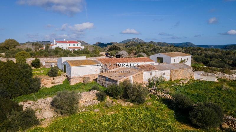 Foto 0b337e24-22a6-4cd0-a10a-b28be2dab2f2. Masía finca rústica en un agradable entorno en Alaior poble Alaior