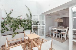 Casa en Ciutadella. Casa reformada en el casco antiguo de ciutadella, menorca.