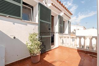 Maison à Republica argentina 77. Encanto y luz en la ciudad jardín de ciutadella de menorca