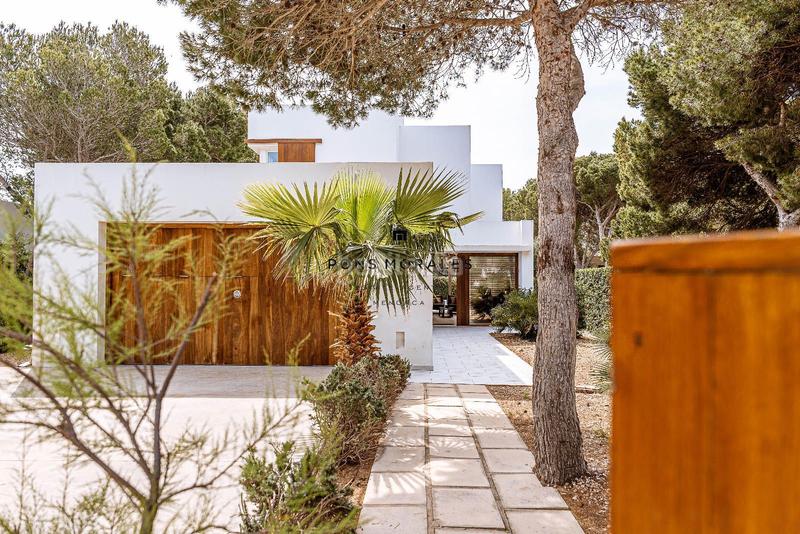 Foto 5e448d5c-a3f4-42cc-8149-035cdcad44da. Chalet precioso chalet moderno en Cala Morell en Cala Morell Ciutadella de Menorca