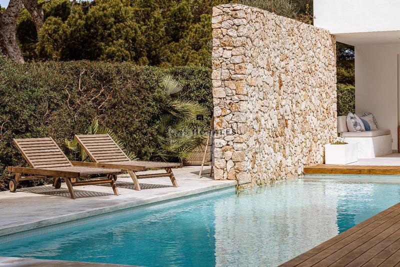Foto 725b3226-2add-4339-ae23-22a6129ae8ef. Chalet precioso chalet moderno en Cala Morell en Cala Morell Ciutadella de Menorca