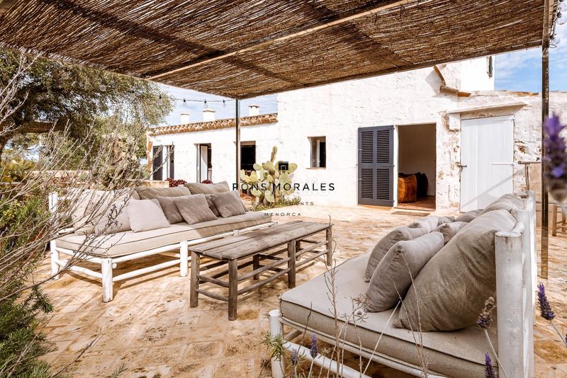 Foto 49e4f720-fb01-476d-b6ab-d4f499ac8b5b. Masia amb calefacció piscina a Cala Blanca Ciutadella de Menorca
